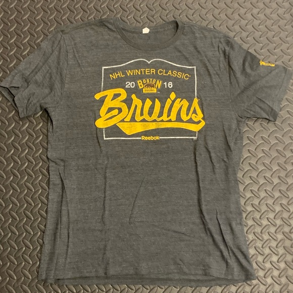 Boston Bruins Mens 2016 Winter Classic T-shirt XL - Picture 1 of 6